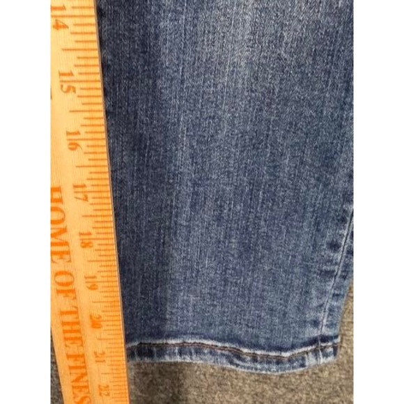 Judy Blue Jeans Women's Size 15/32 Capri Fit Distressed Blue Denim Casual Work‎ - Picture 4 of 10